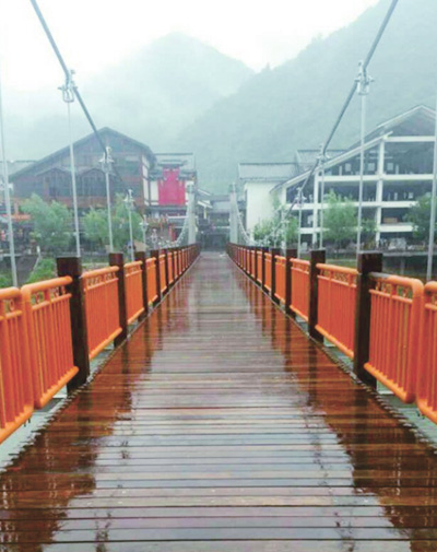 张家界武陵源溪布街吊桥