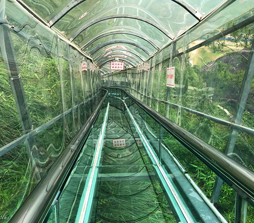玻璃旱滑道